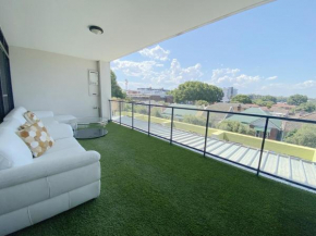 A Cozy 2B2B Apartment near Airport & Train Station, Sydney